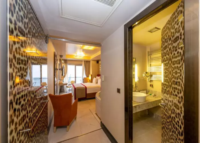 هتل رامادا بای ویندهام پرا استانبول